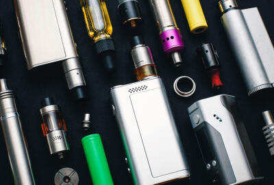Les cigarettes électroniques au Vietnam : réglementation, interdiction et conseils pratiques pour les voyageurs