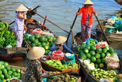 Exploration du marché flottant de Phong Dien à Can Tho