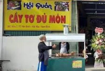 Manger la viande de chiens, un sujet polémique