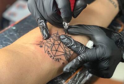 Le tatoueur et ses 1.500 clients : bonne adresse pour le tatouage à Ho Chi Minh-ville