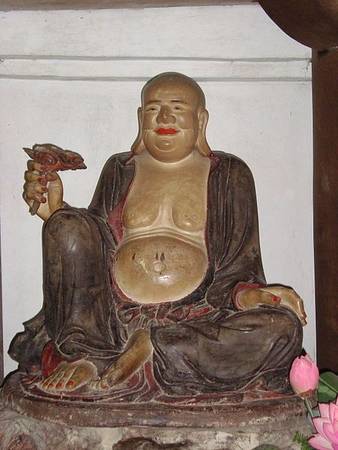 statue-en-bois-hanoi-pagode-tay-phuong