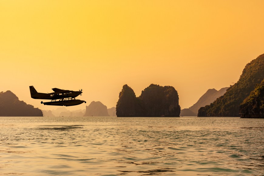 Visiter-la-baie-d'Halong-en-hydravion