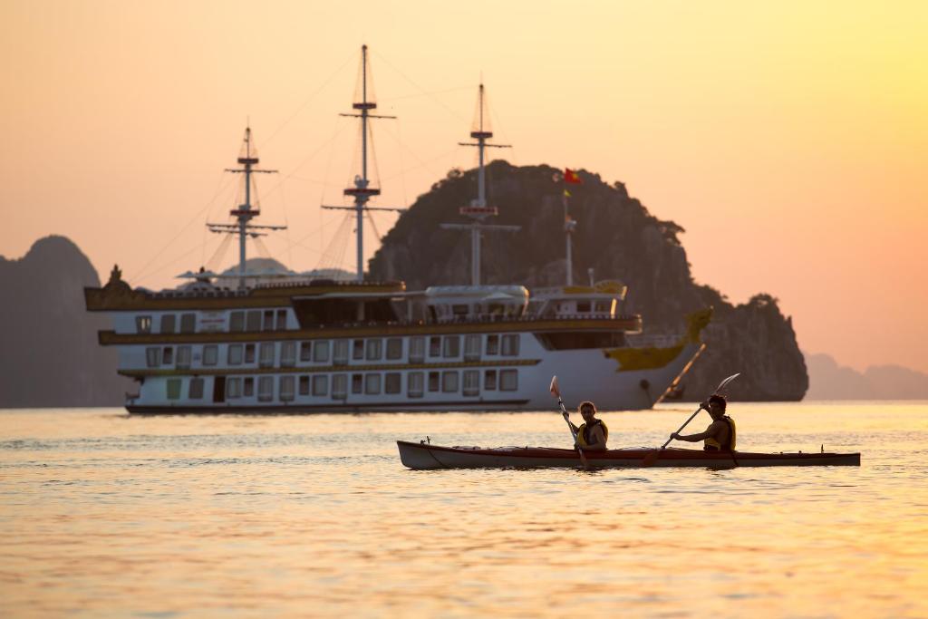 top-10-des-meilleures-croisieres-dans-la-baie-de-bai-tu-long