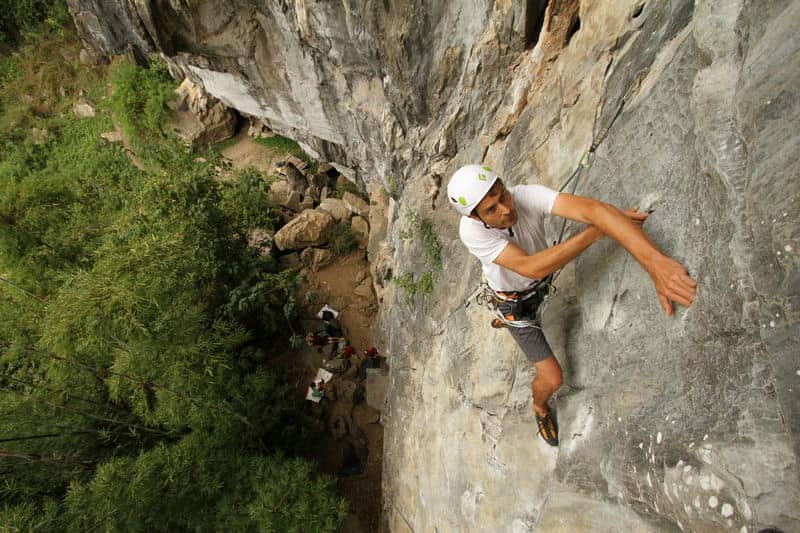 escalade-en-falaise-a-Cat-Ba