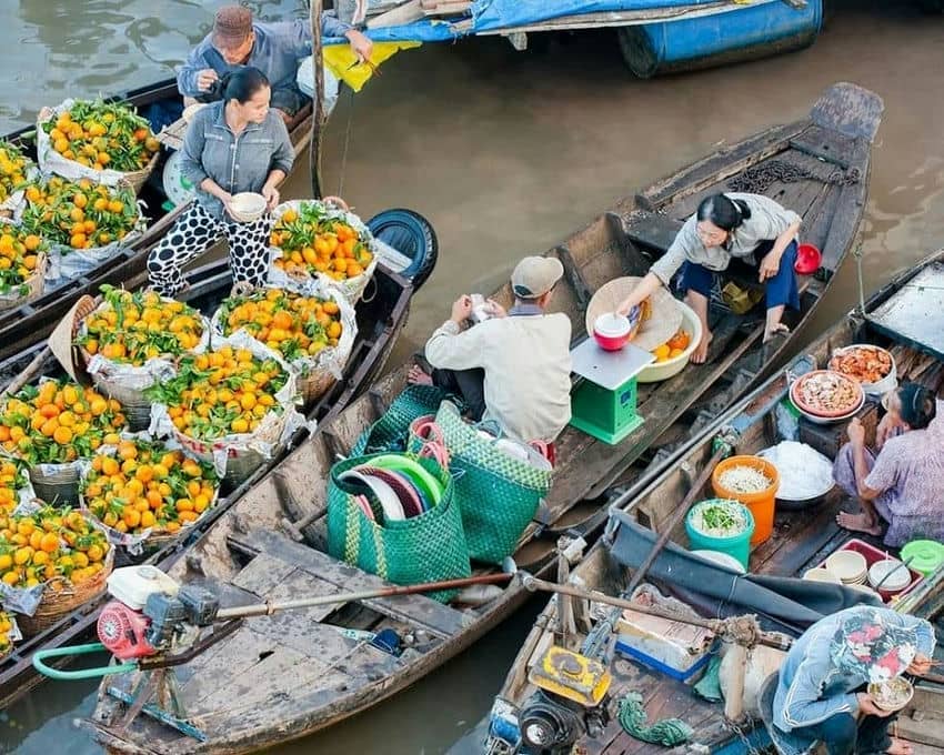 plus-beaux-marches-flottants-au-Vietnam