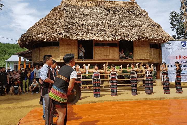 village-de-Bho-Hoong-Quang-Nam